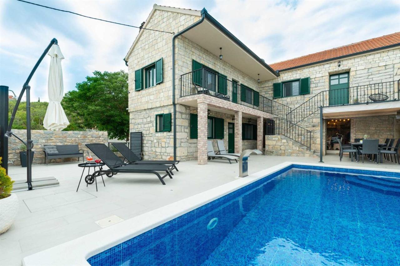 Stone Villa Didovi Snovi With Heated Pool Lisane Ostrovicke المظهر الخارجي الصورة