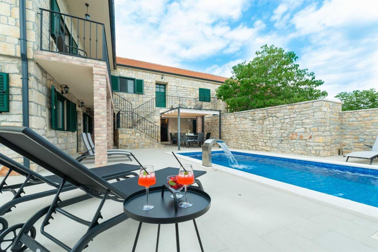 Stone Villa Didovi Snovi With Heated Pool Lisane Ostrovicke المظهر الخارجي الصورة